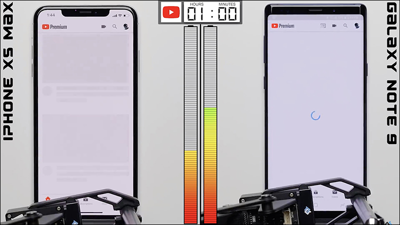 iPhone XS Max 和 Samsung Galaxy Note 9 續航力 比拼，超公平、用機器人來操作 - 電腦王阿達
