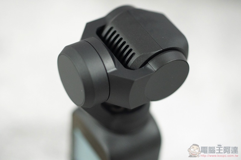 DJI OSMO Pocket 開箱 評測 評價：掌心中的 4K / 60fps 超迷你三軸雲台相機 - 電腦王阿達