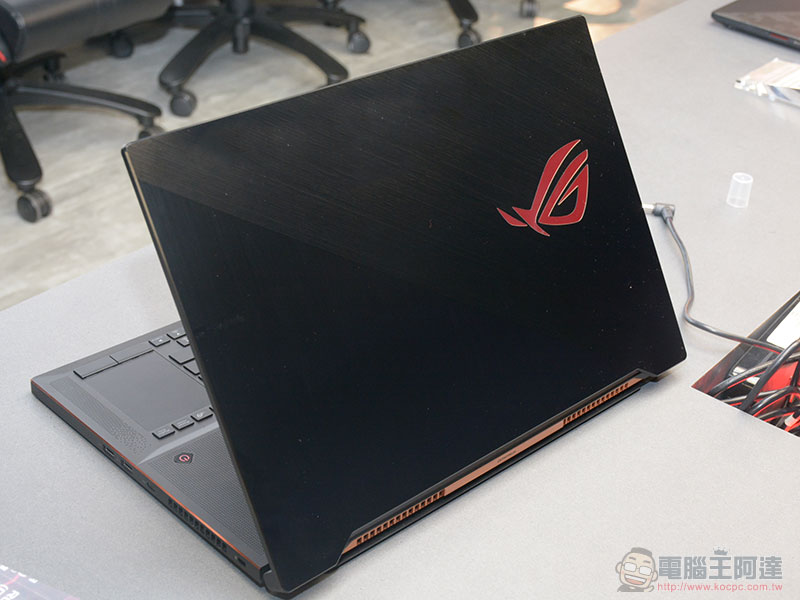 新一代西風之神 ASUS ROG Zephyrus S GX701 電競筆電動眼看，最薄 17 吋大顯神威 - 電腦王阿達