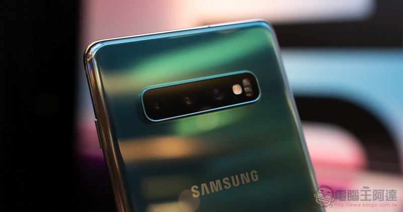 三星 Galaxy S10 系列發表動手玩，「可折疊」旗艦 Galaxy Fold 也如約正式降臨 - 電腦王阿達