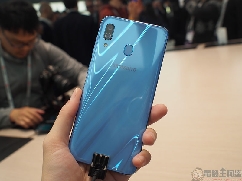 [ MWC2019 ] Samsung Galaxy A50 / A30 推出，展場新鮮實機動眼看 - 電腦王阿達