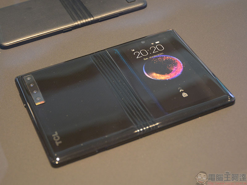 [ MWC2019 ] TCL 展出多種 DragonHinge 折疊手機解決方案，未來或可見更多平價可能 - 電腦王阿達