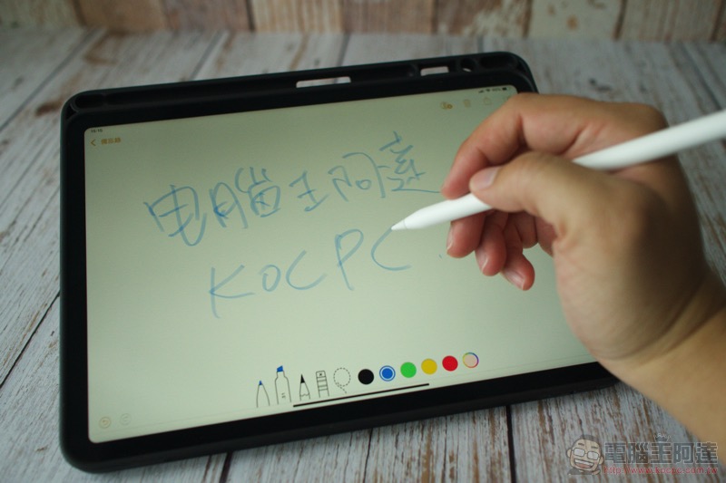 LAUT iPad Pro 2018 全系列保護套開箱 體驗報告：防撞殼也能充滿氣質 （ 評測 / 評價 / 推薦 ） - 電腦王阿達