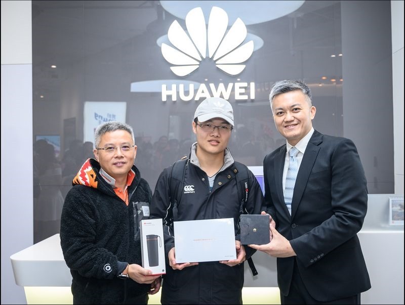 HUAWEI台北大直ATT體驗店