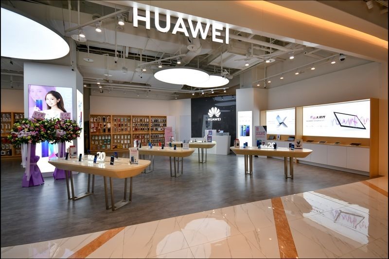 HUAWEI台北大直ATT體驗店