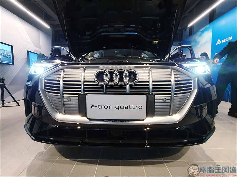 Audi e-tron 電動休旅車 台灣首亮相！ 福斯集團成立「 e 動中心」為在台推動電動車佈局 - 電腦王阿達