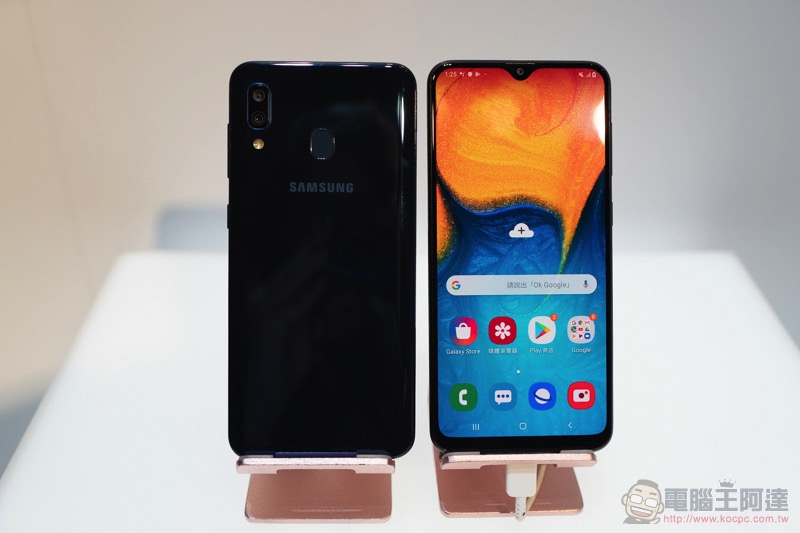 超狂翻轉鏡頭 Galaxy A80 領著新世代 A 系列新機在台登場（同場加映：2019 年款 Tab 平板與 Fit 手環） - 電腦王阿達