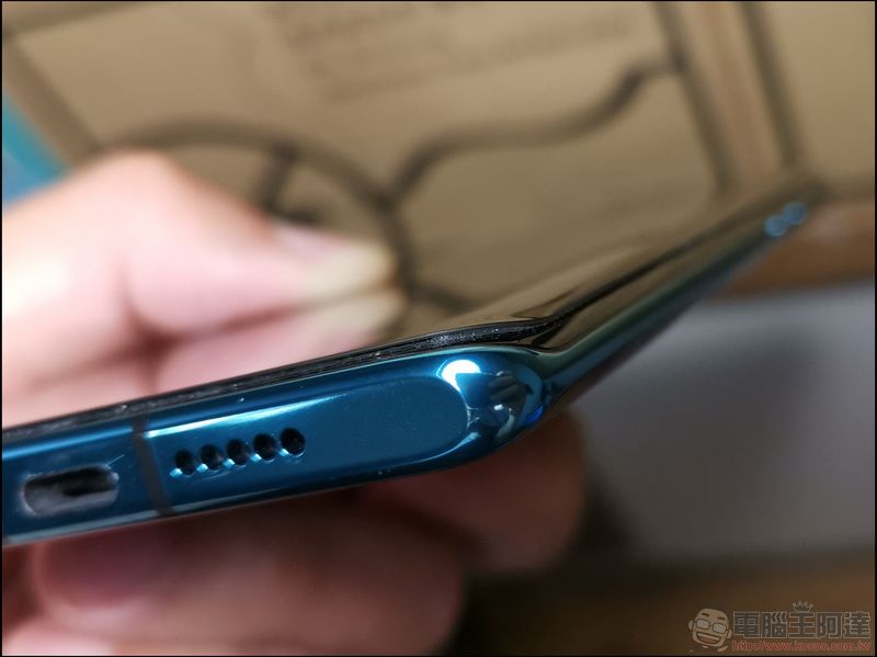 全面防護！為華為 P30 Pro 量身訂做的 imos 滿版強化玻璃保護貼開箱 - 電腦王阿達