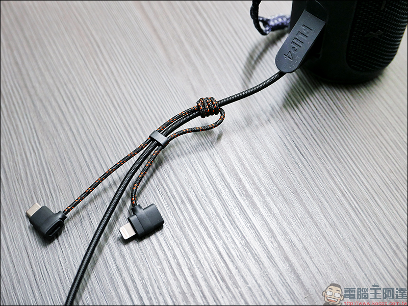 Moshi 三合一萬用充電線 開箱動手玩： Lightning＋USB-C＋MicroUSB 一條抵三條，三年保固超安心！ - 電腦王阿達