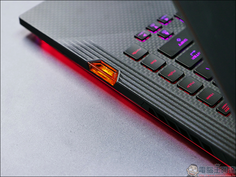 ASUS ROG Strix III 加入 Keystone 能量石正式亮相，西風之神 Zephyrus GX502 /GU502 同步登場 - 電腦王阿達