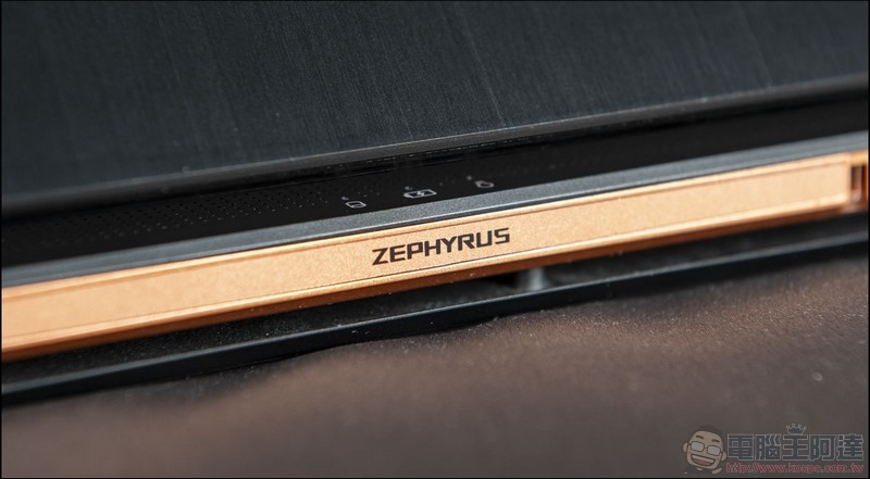 ROG Zephyrus GX701 開箱 評測 - 06