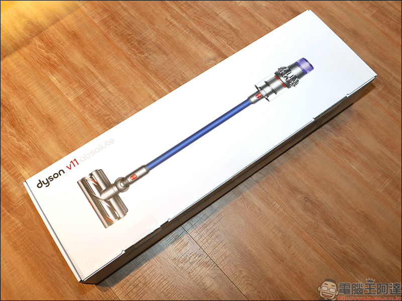 Dyson V11 Absolute 開箱 、評測、評價 最強無線吸塵器再進化，吸力更強、新增螢幕更實用 - 電腦王阿達