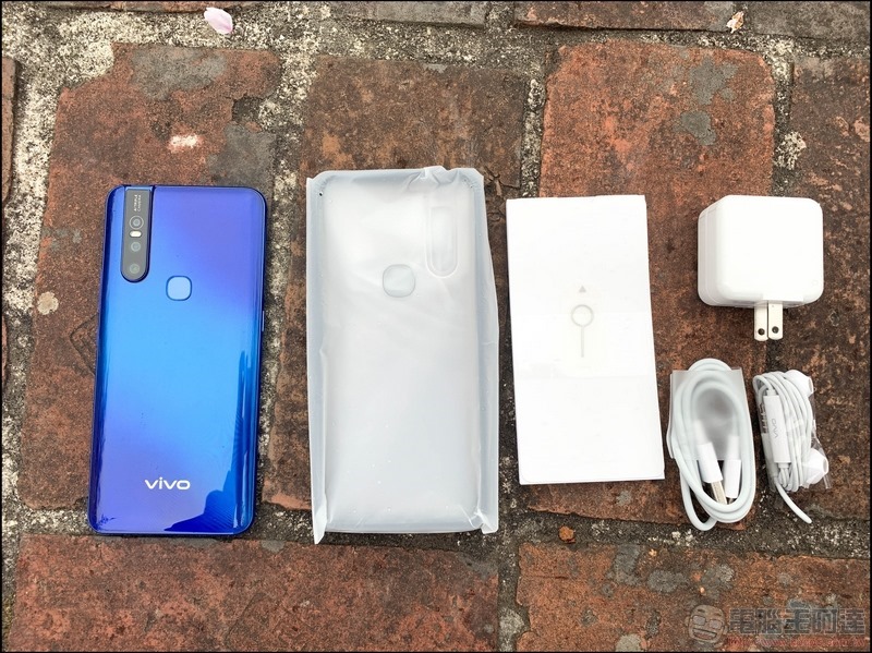 vivo V15 開箱 - 03