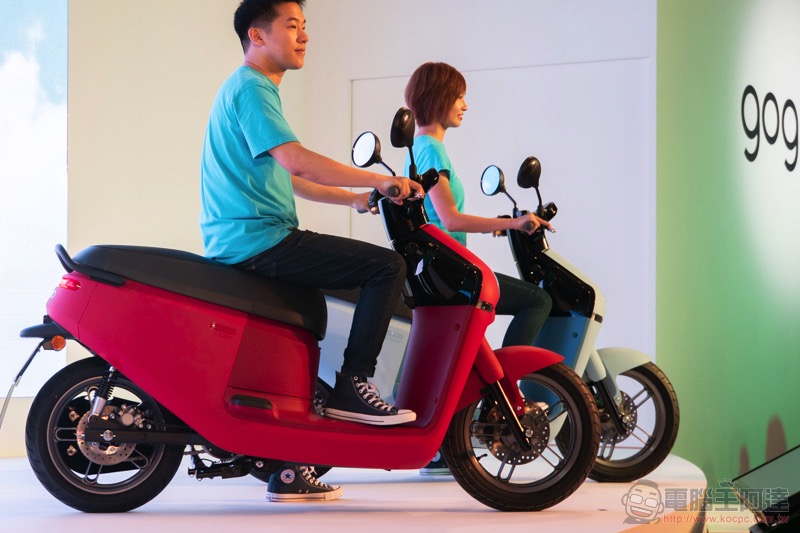 Gogoro 3 系列 正式發表：外型與價格（不到四萬）都同樣可愛的入門車系動手玩 - 電腦王阿達