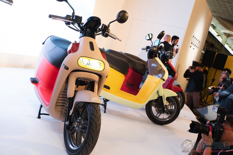 Gogoro 3 系列 正式發表：外型與價格（不到四萬）都同樣可愛的入門車系動手玩 - 電腦王阿達