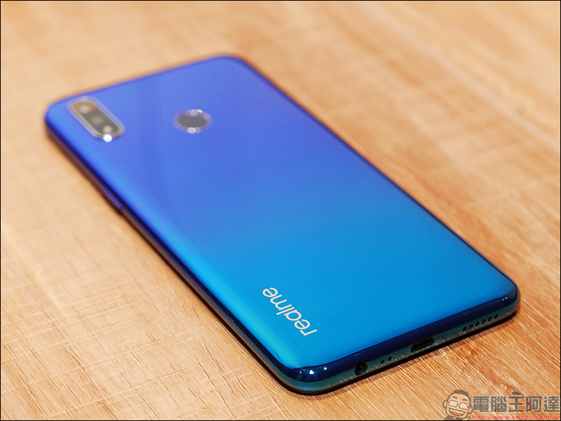 realme 3 簡單動手玩 ：平價入門就有「超級夜景模式」 - 電腦王阿達