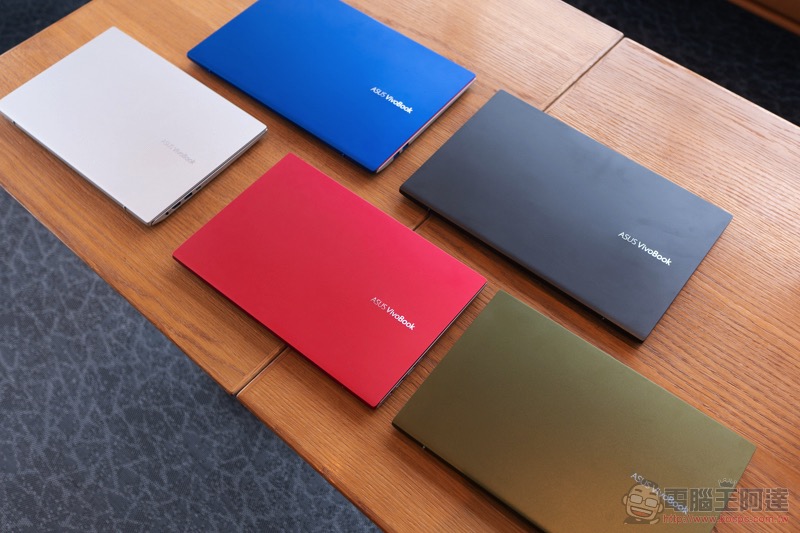 [ COMPUTEX 2019 ] ASUS Zenbook Pro Duo 與 ViveBook 大玩「雙螢幕」梗 - 電腦王阿達