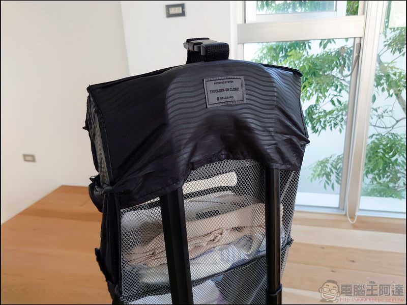 Carry-On Closet 2.0 登機箱 - 27