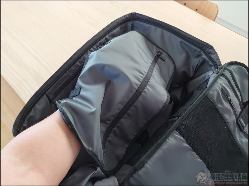 XDDESIGN Bobby Duffle 多功能防盜背包 - 12