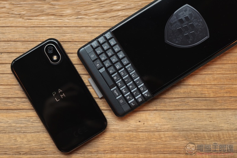 BlackBerry KEY2 LE 是黑莓重回台灣首發之作，實體鍵盤控快回來吧！（動手玩） - 電腦王阿達