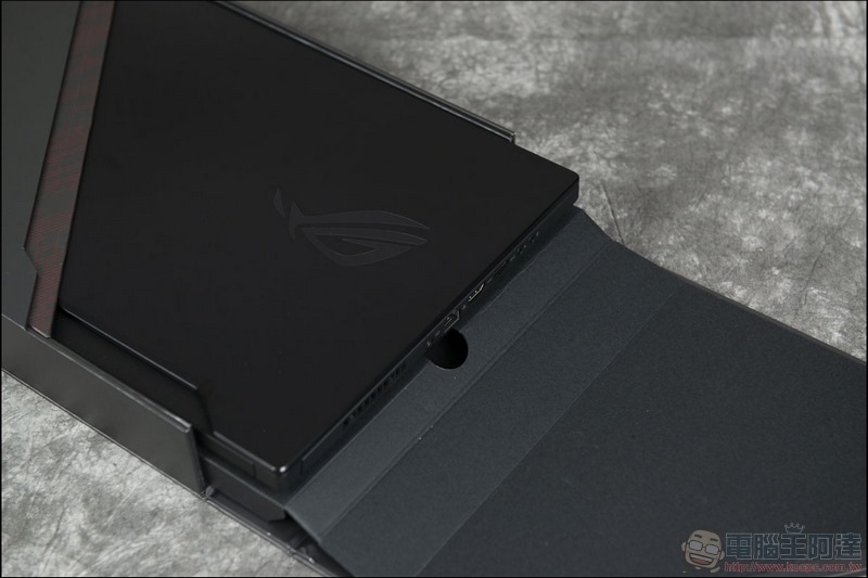 ROG Zephyrus S GX502 開箱 - 02