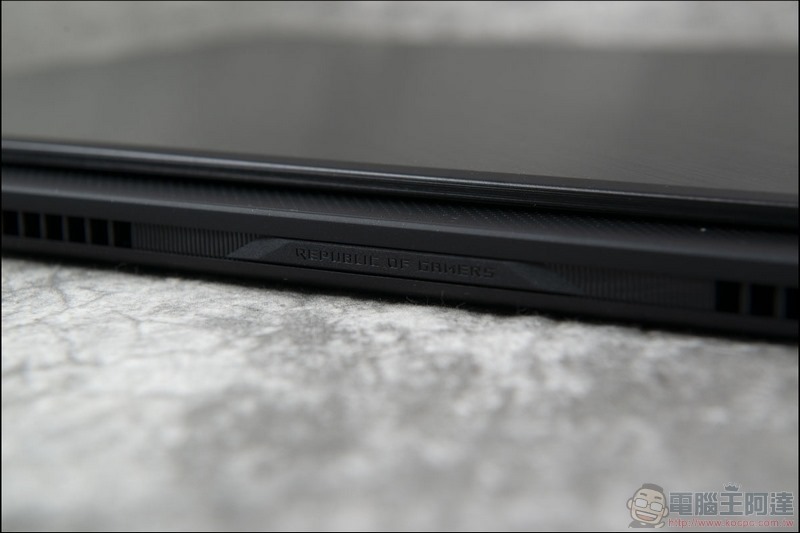 ROG Zephyrus S GX502 開箱 - 12