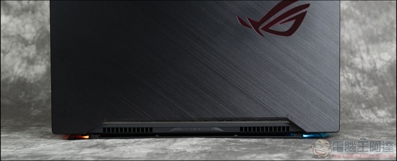 ROG Zephyrus S GX502 開箱 - 15