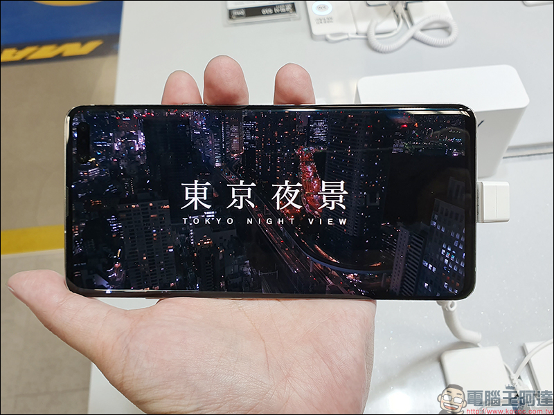 SAMSUNG Galaxy Note 10+ 實機動眼看 流出！擁有超窄邊框全螢幕 - 電腦王阿達