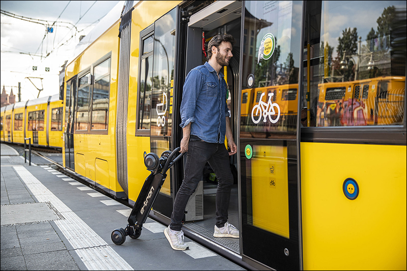 Audi e-tron Scooter 電動滑板車 推出，預計 2020 年底開始販售 - 電腦王阿達