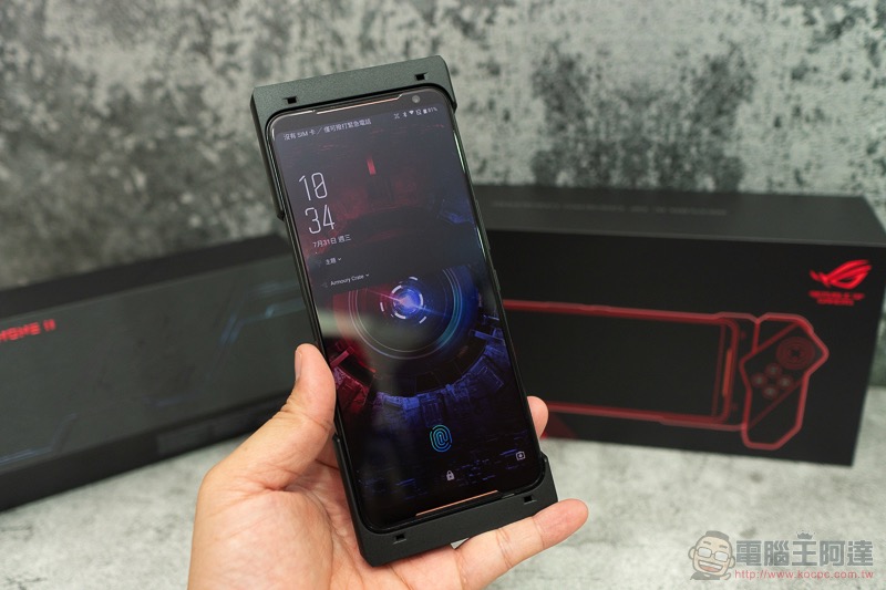 電競手機的完全體 ROG Phone II 大全套 開箱 動手玩（評價 評測 跑分） - 電腦王阿達