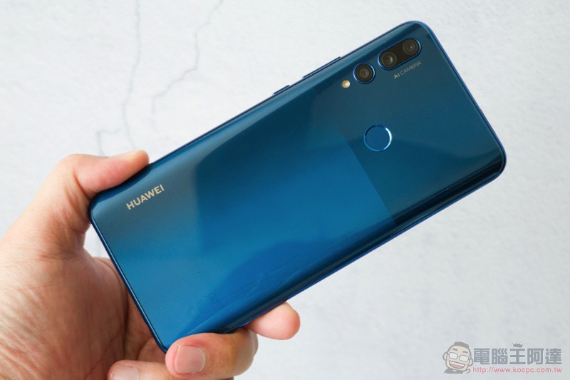 台幣 8,000 手機誰最超值？ 三星 A30、華為 Y9 Prime 2019、OPPO AX5s 直接比給你看 - 電腦王阿達