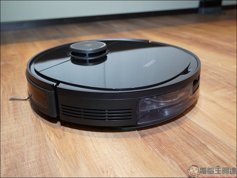 ECOVACS DEEBOT OZMO 920 多樓層掃拖一體機器人開箱動手玩：搭載Smart Navi 3.0雷射地圖導航技術、獨家OZMO™智慧濕拖技術 - 電腦王阿達