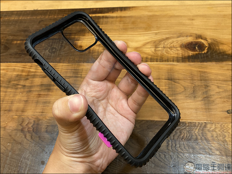 JTLEGEND iPhone 11 系列 WAVYEE 防摔保護殼、Hybrid Cushion Kickstand立架式雙料減震保護殼開箱動手玩 - 電腦王阿達