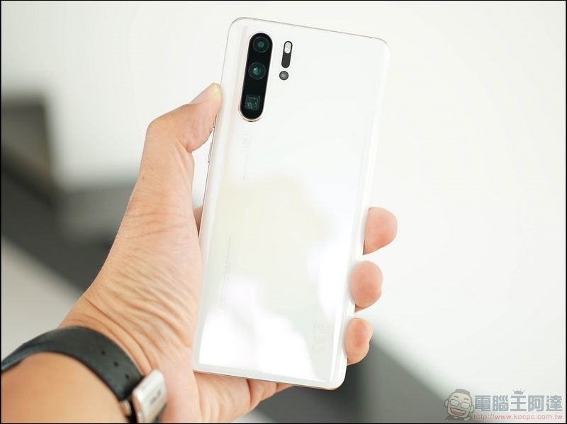 HUAWEI P30 Pro 珠光貝母色 開箱 - 11