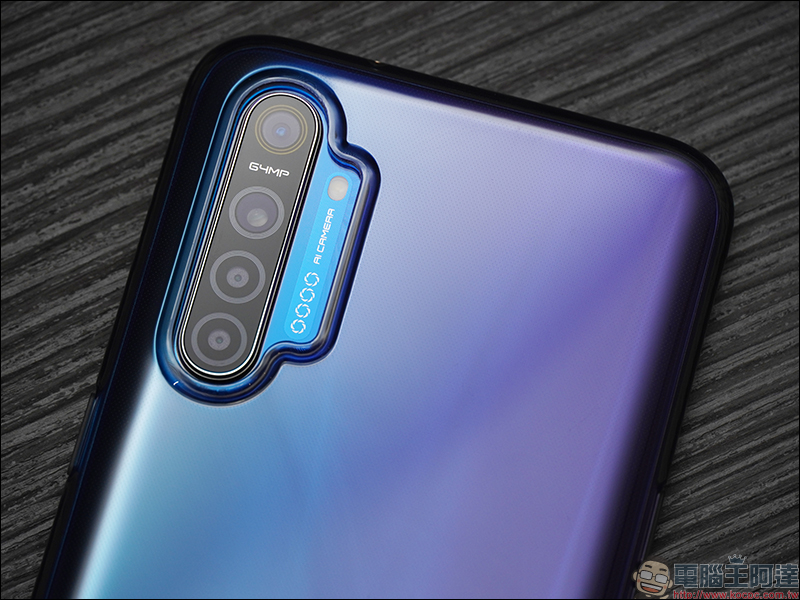 realme XT 開箱 、評測、動手玩：6400萬畫素四鏡頭主相機、高通S712處理器、螢幕指紋辨識、4000mAh大電量、VOOC 3.0 閃充 - 電腦王阿達