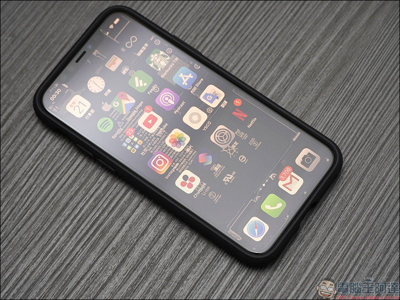 Spigen iPhone 11 系列防摔保護殼 開箱動手玩： Ultra Hybrid、Ultra Hybrid S、Slim Armor Essential S 兼具外型、防摔、實用追劇需求 - 電腦王阿達