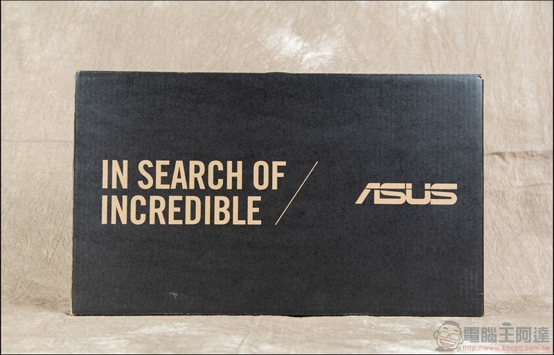 ASUS ZenBook Duo UX481 開箱 - 02