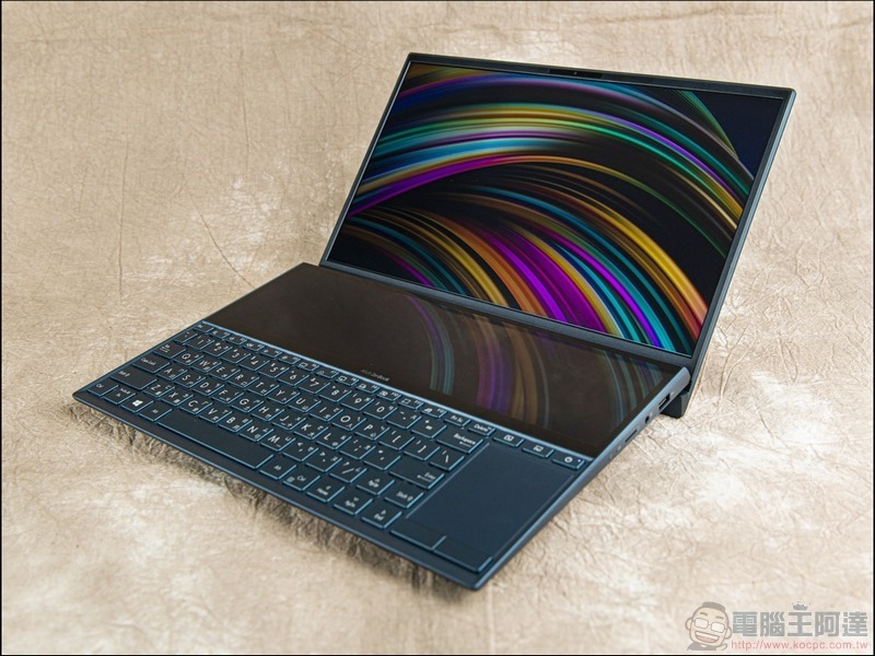 ASUS ZenBook Duo UX481 開箱 - 17