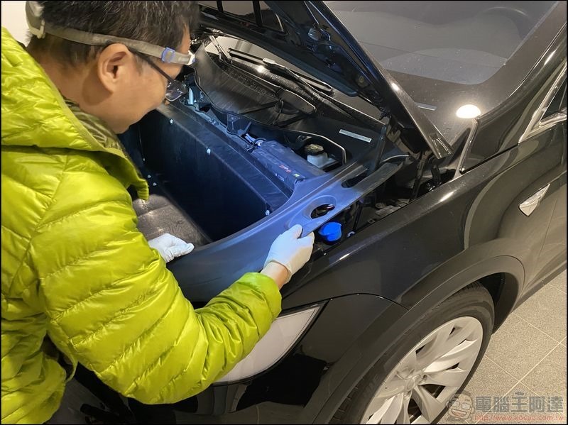 TESLA Model X 改裝自動升降引擎蓋 - 06