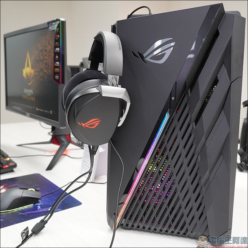 華碩 ROG Zephyrus G14 電競筆電超吸睛 LED 上蓋自由打造專屬燈效、 ROG Strix GA15/GA35 電競桌機動眼看 - 電腦王阿達