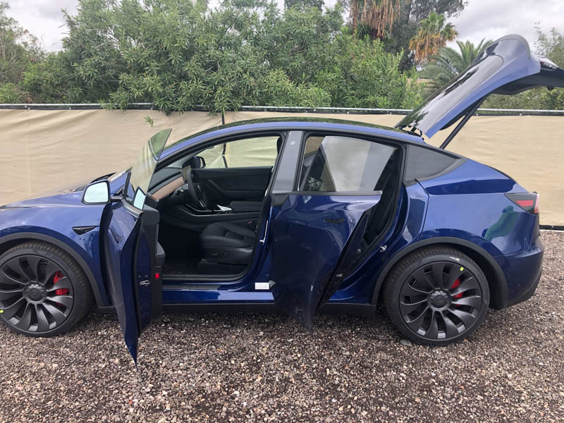 Tesla Model Y 美國正式交車，車主第一手開箱照片分享 - 電腦王阿達