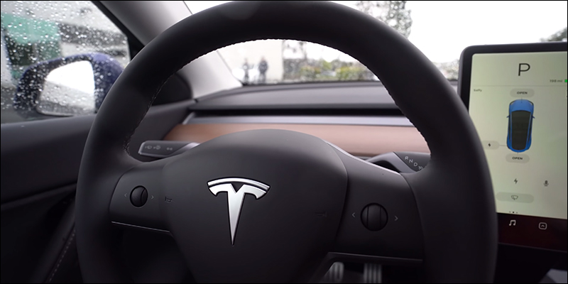 特斯拉 TESLA Model Y 內裝開箱影片搶先看！ - 電腦王阿達