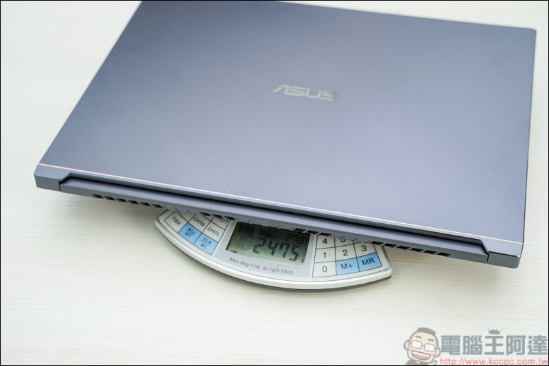 ASUS ProArt StudioBook 17 (H700) 開箱，搭載Pantone認證高色彩精準度螢幕的創作者筆電 - 電腦王阿達