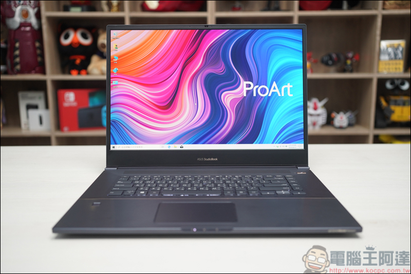 ASUS ProArt StudioBook 17 (H700) 開箱，搭載Pantone認證高色彩精準度螢幕的創作者筆電 - 電腦王阿達