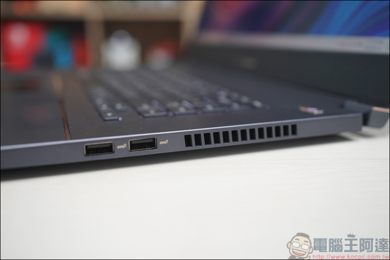 ASUS ProArt StudioBook 17 (H700) 開箱，搭載Pantone認證高色彩精準度螢幕的創作者筆電 - 電腦王阿達