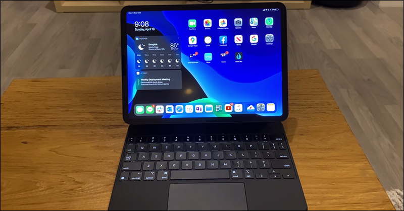 外國 YouTuber 簡易開箱 iPad Pro 巧控鍵盤，12.9 吋 iPad Pro 組合比 MacBook Air 還重 - 電腦王阿達