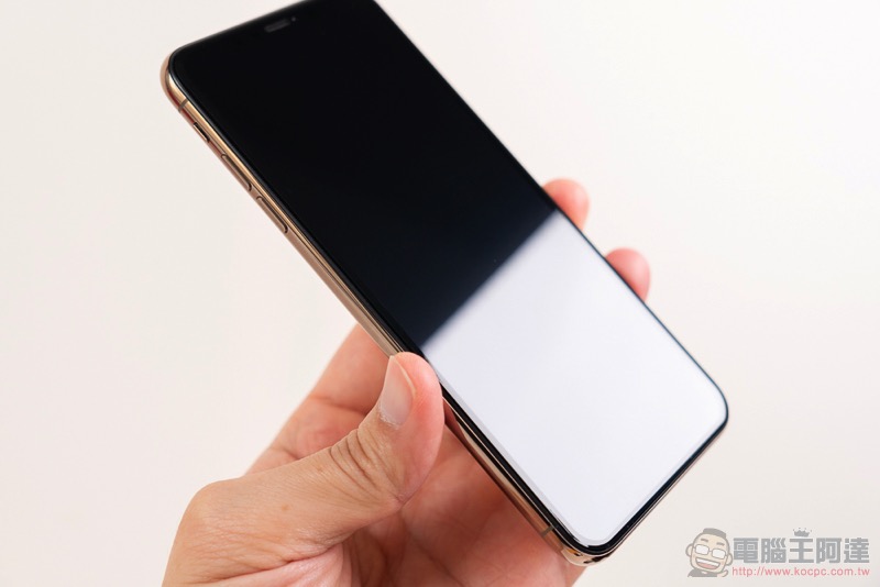 打不破的保護貼！ 犀牛盾 3D 壯撞貼 iPhone 使用體驗（評測 / 評價 / 開箱） - 電腦王阿達