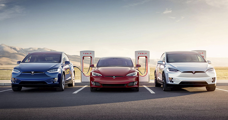 老款 Tesla 電動車不只會面臨電量衰減，充電速度也疑似被調降... - 電腦王阿達