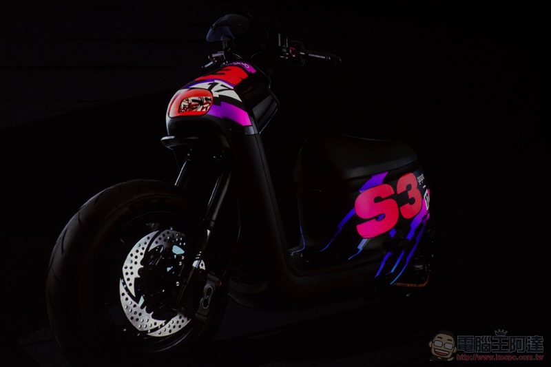 Gogoro S3 / S3 ABS 登場：買菜車居然變身徹頭徹尾性能車款（想不到吧） - 電腦王阿達