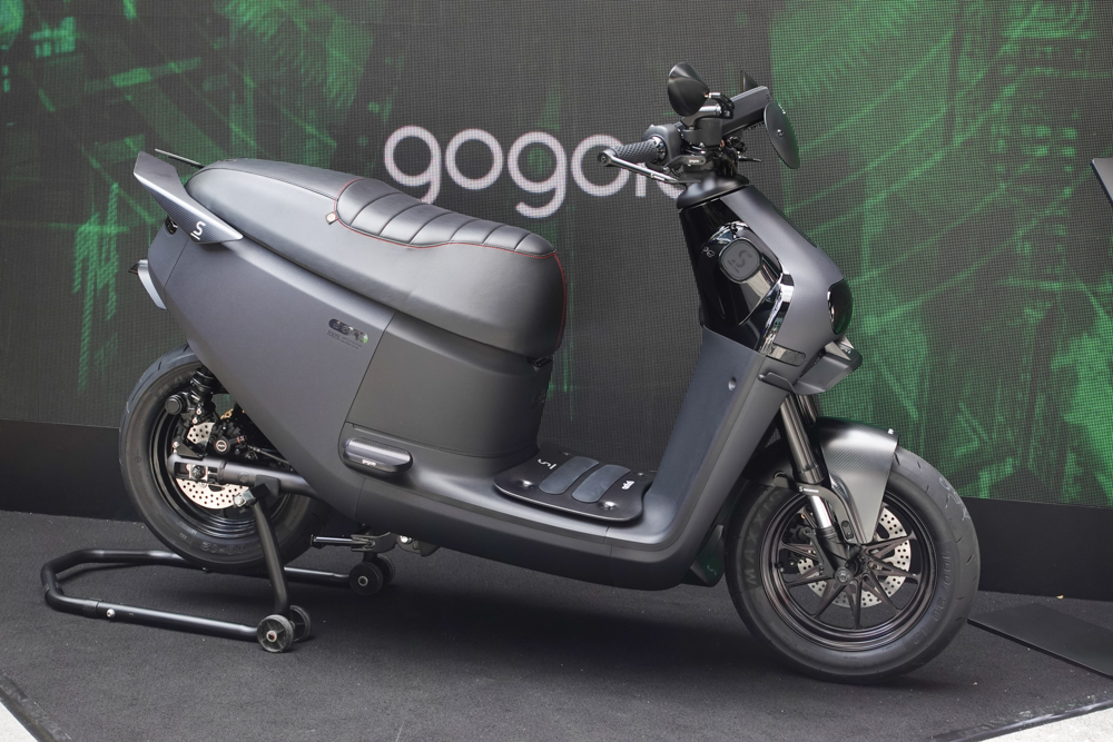 Gogoro S3 / S3 ABS 登場：買菜車居然變身徹頭徹尾性能車款（想不到吧） - 電腦王阿達